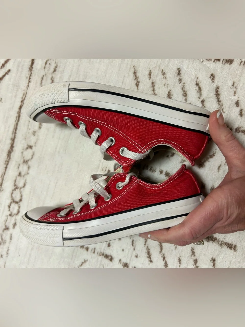 Converse Chuck Taylor All Star Red Low Top Sneakers Youth Size 13 Unisex